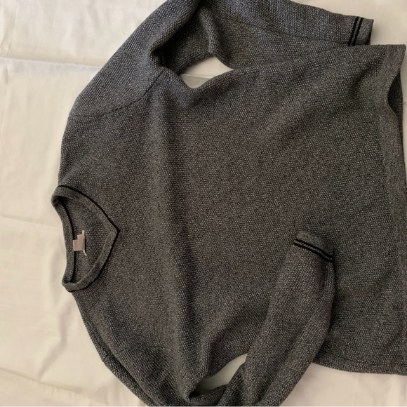 Men's Grey Pullover - Picture 3 of 3